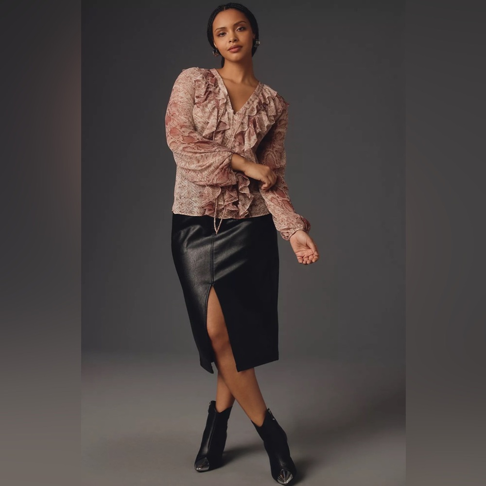 Long-Sleeve Ruffled Blouse - Picture 6 of 11